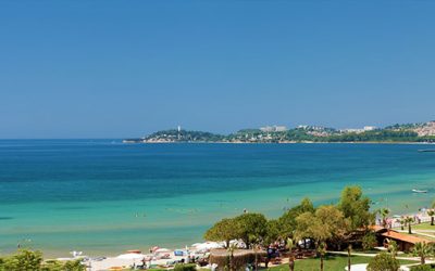 Why You Should Buy a Villa in Altinkum